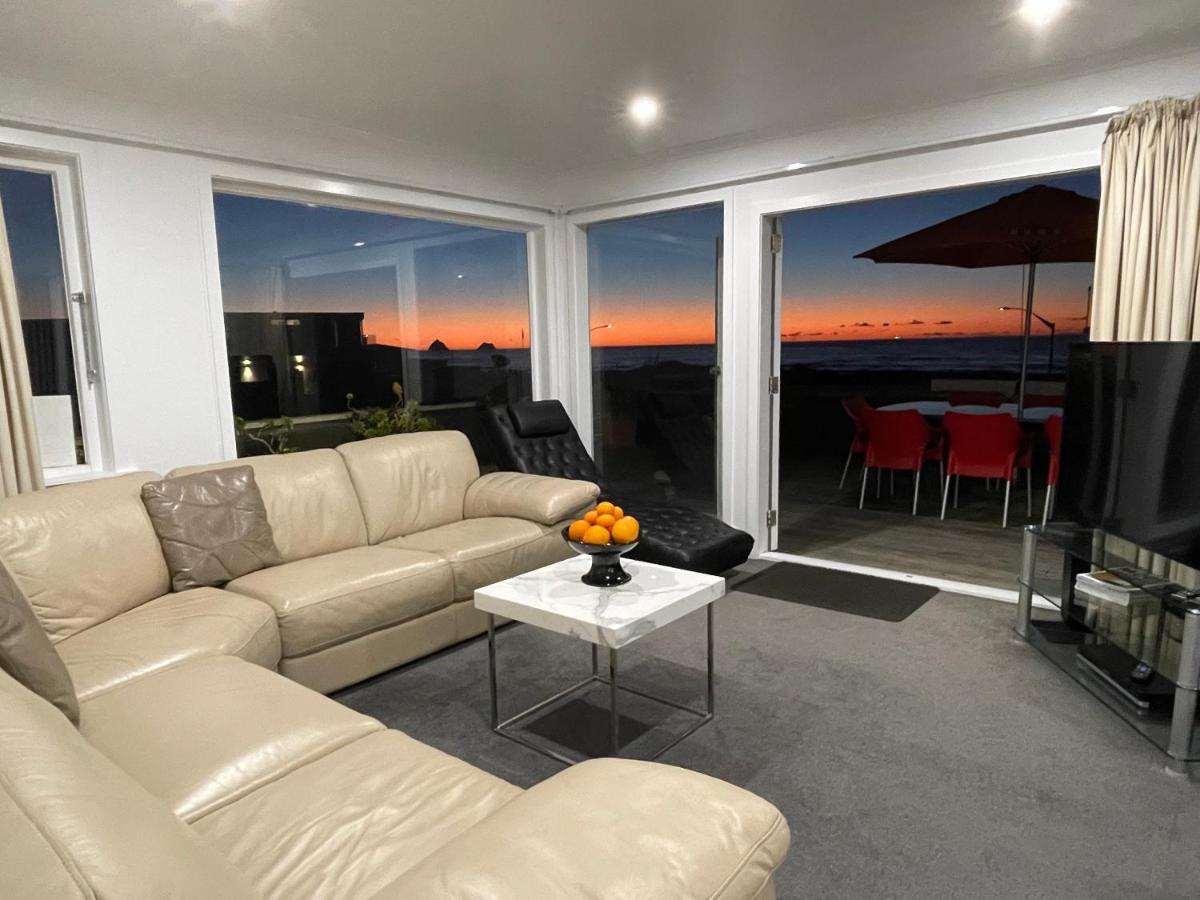 Ocean Front East End Beach House ニュープリマス エクステリア 写真