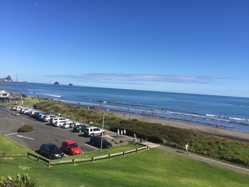 Ocean Front East End Beach House ニュープリマス エクステリア 写真